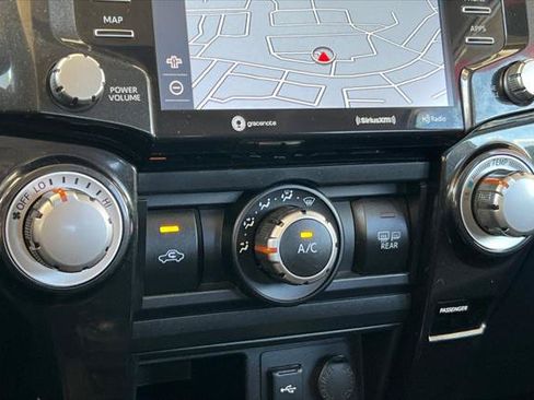 Certified 2021 Toyota 4Runner Venture w/ Moonroof Package AWD/4WD image 23