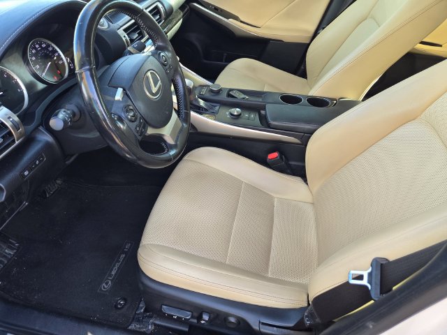 Used 2016 Lexus IS 200t RWD image 12