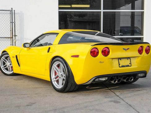 Used 2006 Chevrolet Corvette Z06 w/ Preferred Equipment Group image 10