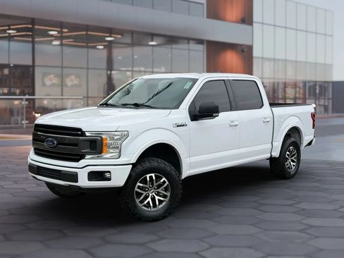 Used 2018 Ford F150 XLT w/ Equipment Group 302A Luxury RWD image 2