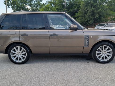 Used 2011 Land Rover Range Rover Supercharged AWD/4WD image 8