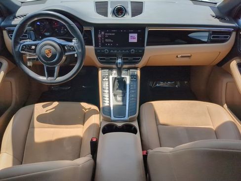 Used 2021 Porsche Macan AWD/4WD image 16