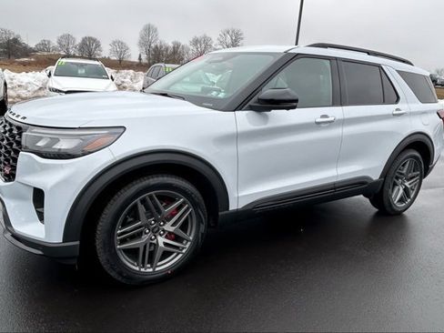 New 2026 Ford Explorer ST image 3