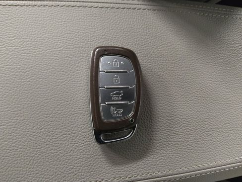 Used 2018 Hyundai Sonata Limited image 32