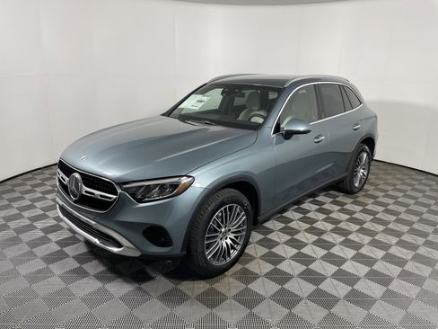 New 2026 Mercedes-Benz GLC 300 image 9
