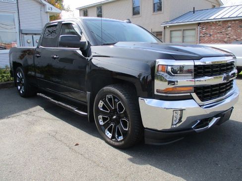 Used 2017 Chevrolet Silverado 1500 LT w/ All Star Edition image 8