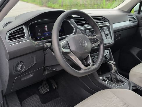 Used 2022 Volkswagen Tiguan S FWD image 24