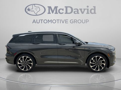 Certified 2024 Lincoln Nautilus Black Label AWD/4WD image 7
