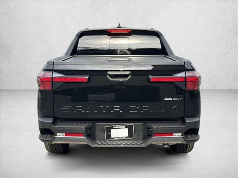 Certified 2025 Hyundai Santa Cruz Limited image 8