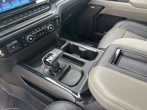 Used 2022 Chevrolet Silverado 1500 ZR2 w/ Technology Package image 21