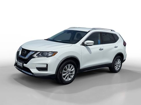 Used 2020 Nissan Rogue SV image 1