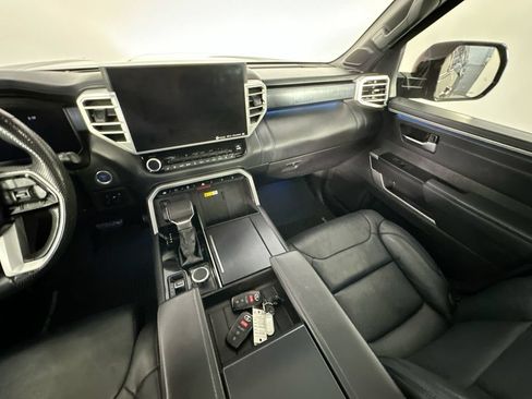 Used 2024 Toyota Sequoia Platinum AWD/4WD image 11