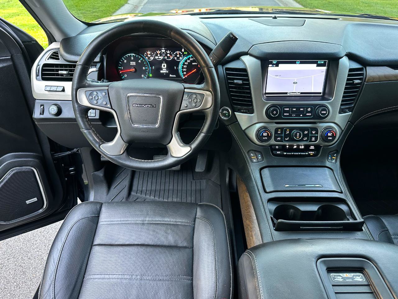 Used 2020 GMC Yukon Denali w/ Denali Ultimate Package RWD image 42