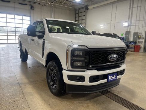 New 2025 Ford F250 XLT w/ FX4 Off-Road Package image 11