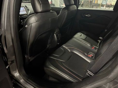 Used 2022 Jeep Cherokee Trailhawk w/ Comfort/Convenience Group image 21