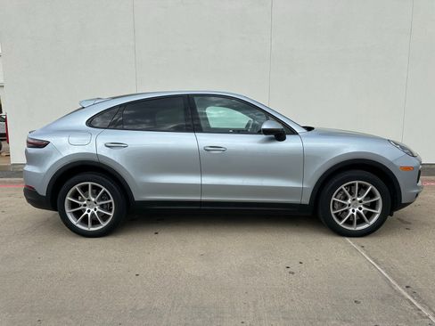 Used 2021 Porsche Cayenne Coupe image 9