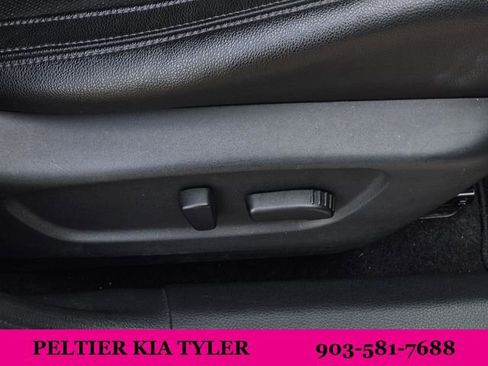 Used 2020 Nissan Rogue SL w/ Premium Package image 17