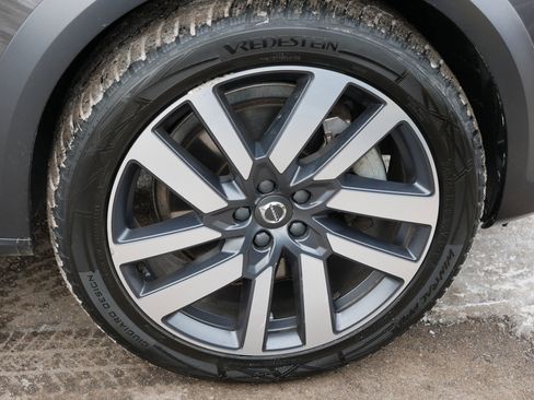 Used 2022 Volvo V90 B6 Cross Country w/ Advanced Package image 15