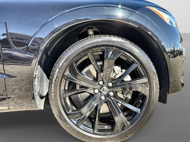 Certified 2024 Volvo XC60 T8 Ultimate w/ Protection Package Premier AWD/4WD image 22