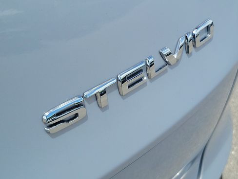 Used 2023 Alfa Romeo Stelvio Sprint RWD image 34