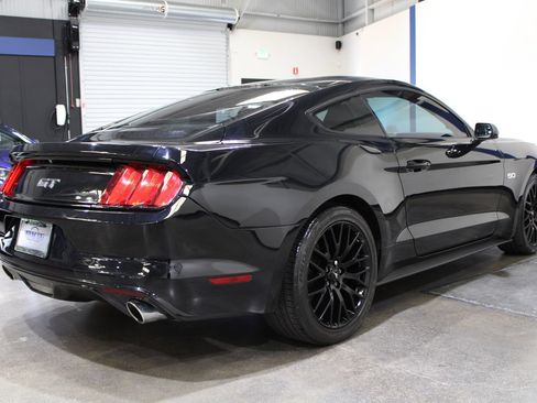 Used 2017 Ford Mustang GT w/ GT Performance Package RWD image 13