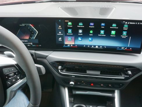 Used 2025 BMW 230i xDrive 230i xDrive w/ Convenience Package image 11