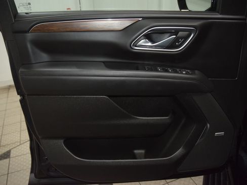 Used 2023 Chevrolet Tahoe High Country AWD/4WD image 48