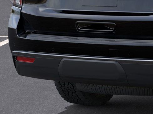 Used 2024 Chevrolet Suburban Z71 w/ Off-Road Capability Package image 14