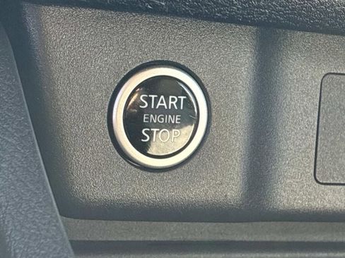 Used 2023 Nissan Rogue SV AWD/4WD image 26
