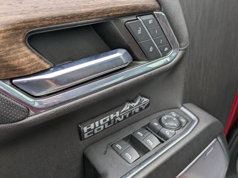 Used 2023 Chevrolet Silverado 1500 High Country w/ High Country Premium Package image 12