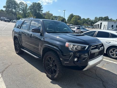 Used 2024 Toyota 4Runner TRD Off-Road Premium w/ Moonroof Package AWD/4WD image 3