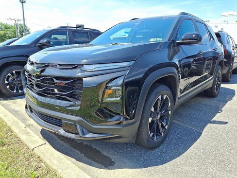 New 2026 Chevrolet Equinox RS w/ Convenience Package III AWD/4WD image 3
