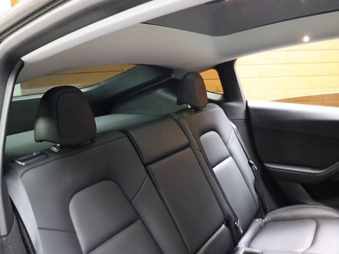 Used 2023 Tesla Model Y Long Range image 73