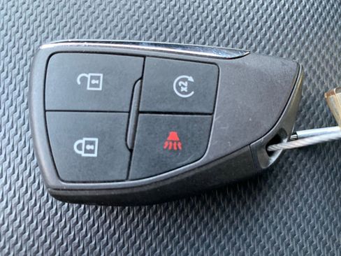 Used 2025 Chevrolet Equinox LT image 22