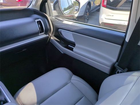 Used 2025 Ford Expedition Max Active image 17