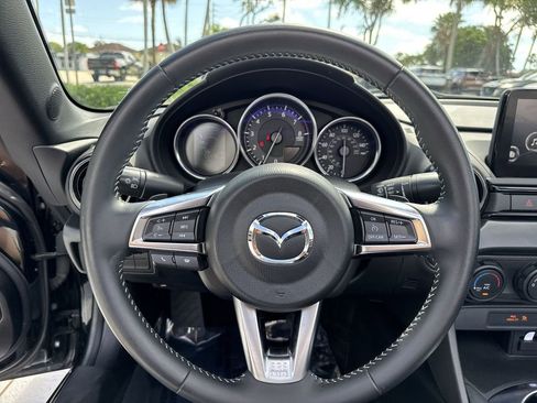 Used 2020 MAZDA MX-5 Miata Sport RWD image 46