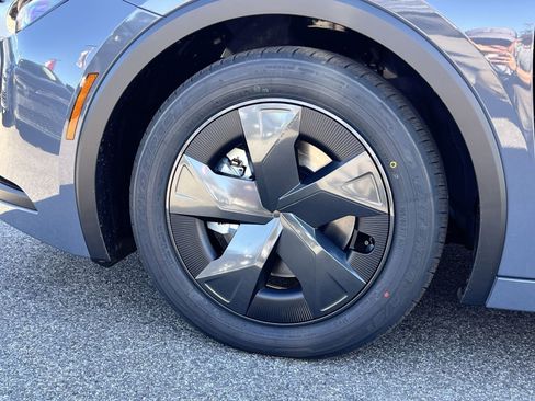 New 2026 Toyota Prius Plug-In Hybrid image 5