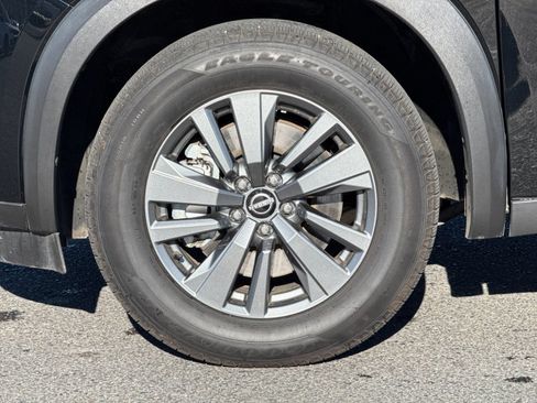 Used 2022 Nissan Pathfinder SV image 31