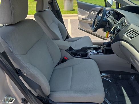 Used 2013 Honda Civic LX image 10