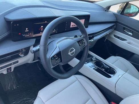 New 2025 Nissan Murano SV image 17