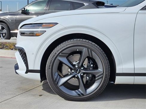 Used 2026 Genesis GV70 2.5T Sport Prestige image 6