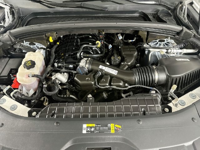 Used 2023 Jeep Grand Cherokee Laredo X AWD/4WD image 29