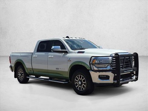 Used 2022 RAM 2500 Limited RWD image 3