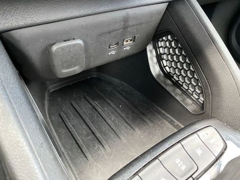 Used 2025 Chevrolet TrailBlazer LT image 23