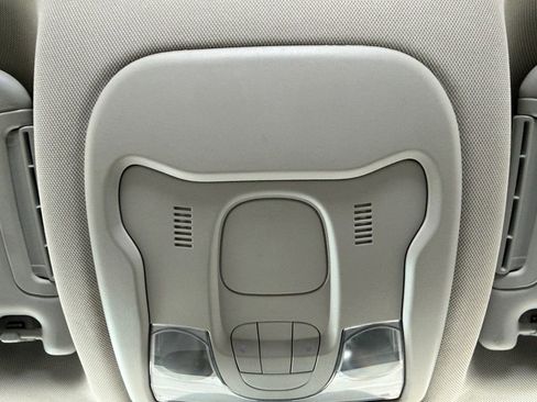 Used 2020 Jeep Renegade Sport image 34