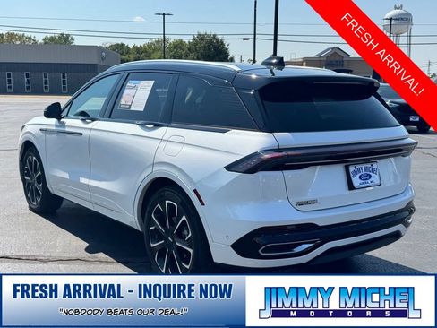 Used 2024 Lincoln Nautilus Reserve w/ Equipment Group 202A AWD/4WD image 28