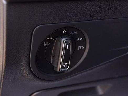 Certified 2024 Volkswagen Tiguan SEL R-Line image 11