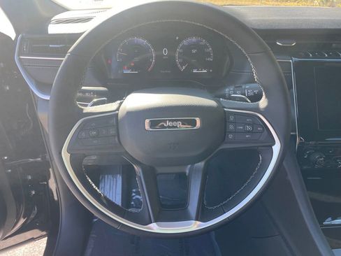 New 2025 Jeep Grand Cherokee L Altitude RWD image 13