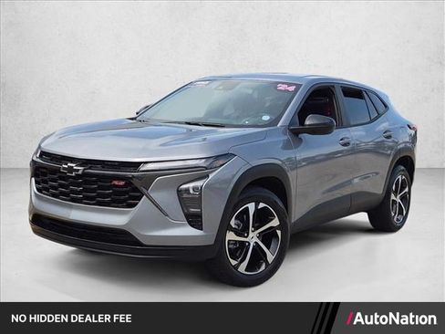 Used 2024 Chevrolet Trax RS w/ Driver Confidence Package FWD image 1