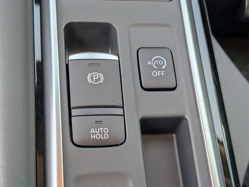 New 2025 Nissan Pathfinder SV w/ Black Appearance Package image 16